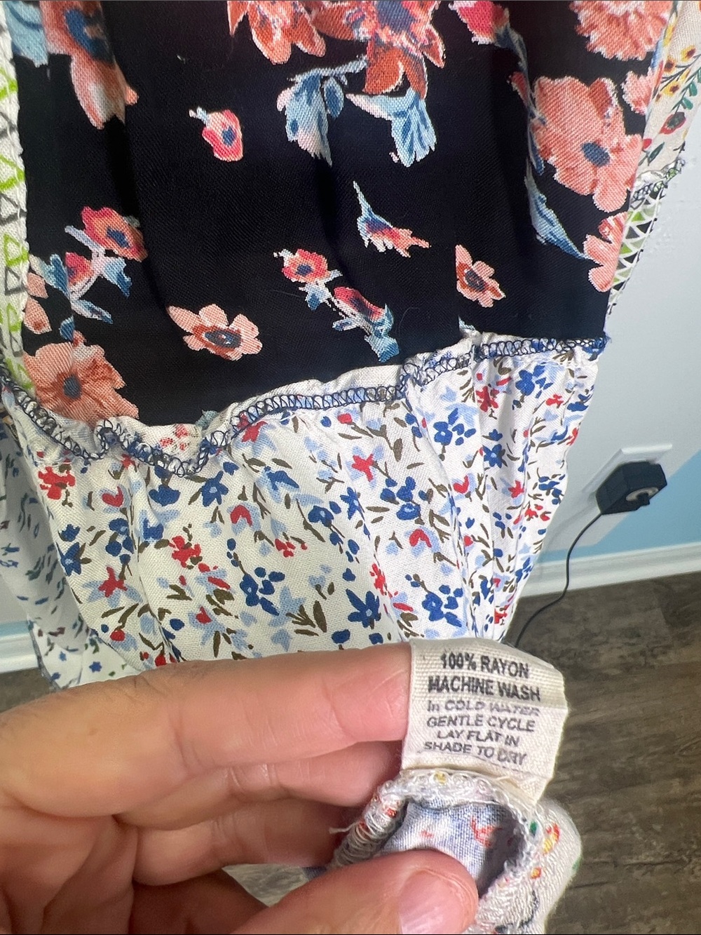 Paani - Bohemian Floral Patchwork Tiered Sleeveless Midi Dress Size Small - Picture 8 of 12